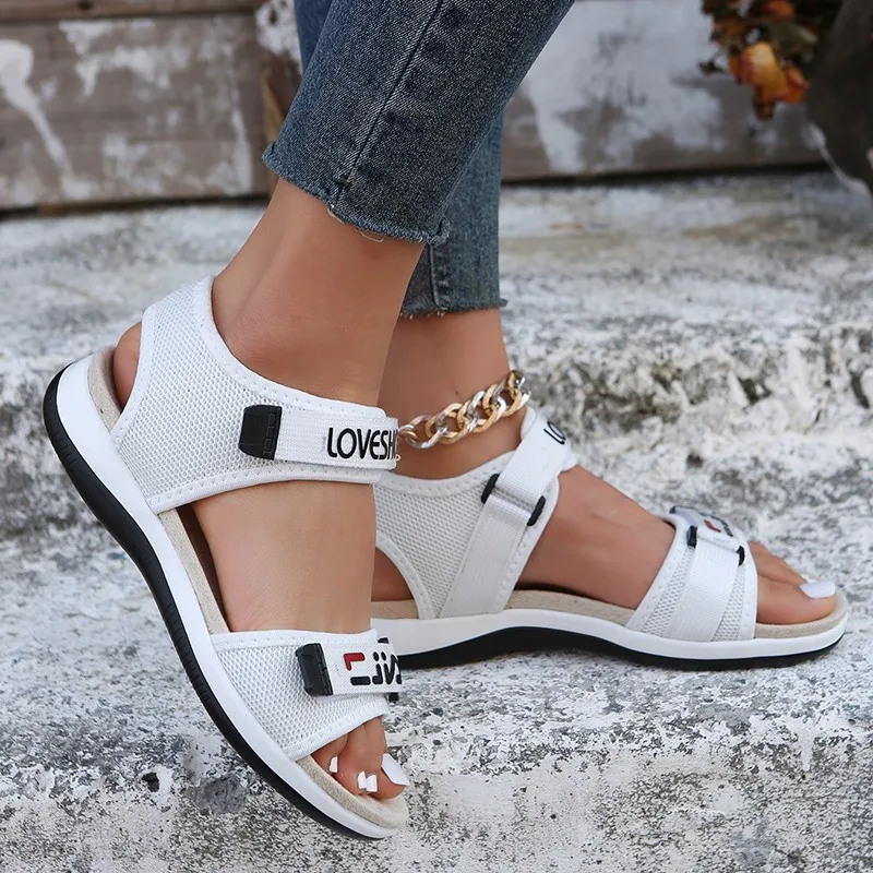 Hot Flats Frauen Sport Sandalen Sommer Freizeit schuhe neue Mode Hausschuhe Mesh Walking Running Strands chuhe Trend Femme plus Größe 43