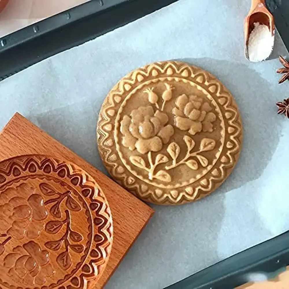 DIY Wooden Shortbread Mold Raspberry Heart Carved Gingerbread Cookie Mold Kitchen Cutter Molds For Valentine\'s Day Easter Party