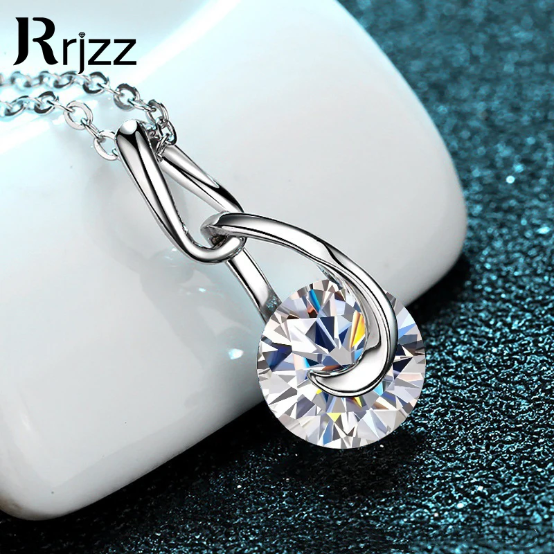 

Rrjzz Single Stone VVS1 2CT Round Moissanite Necklace 925 Sterling Silver Women Interwoven Pendant Necklaces for Wedding Jewelry