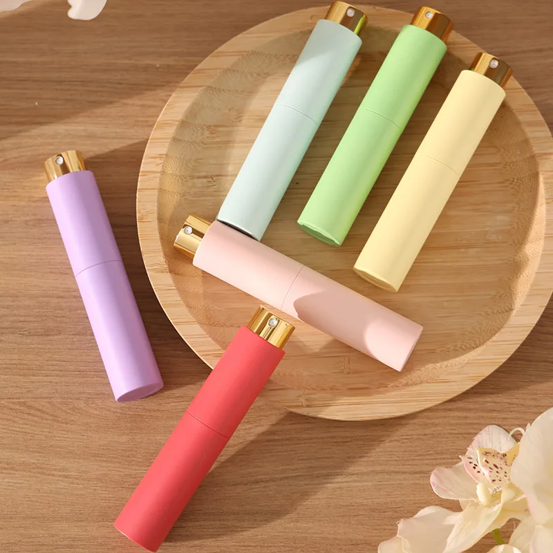 

1PC Premium 10ml Rotating Perfume Spray Bottle - Portable, Replenishing and Odorless ABS Plastic Dispenser Spray Bottle