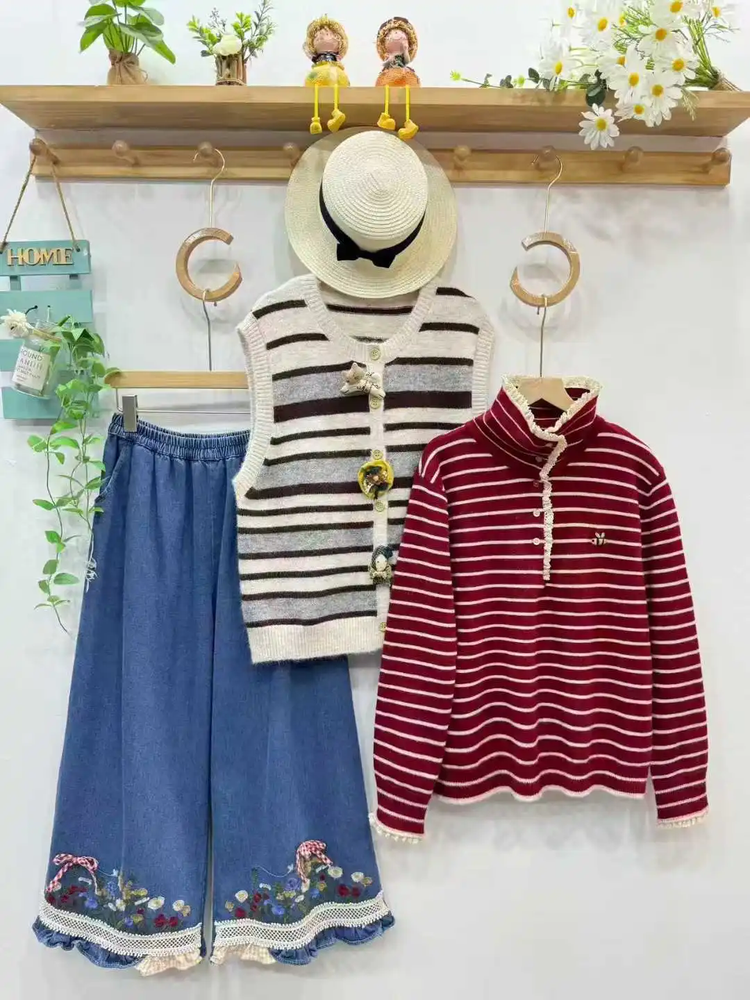 เสื้อสเวตเตอร์ผสมผ้าฝ้ายสำหรับฤดูหนาวปี 2025 ใหม่ล่าสุด ผู้หญิง คอเต่า ลายทาง แต่งลูกไม้ สไตล์โมริเกิร์ล วินเทจ หวาน หลวม รุ่น T5D352CC