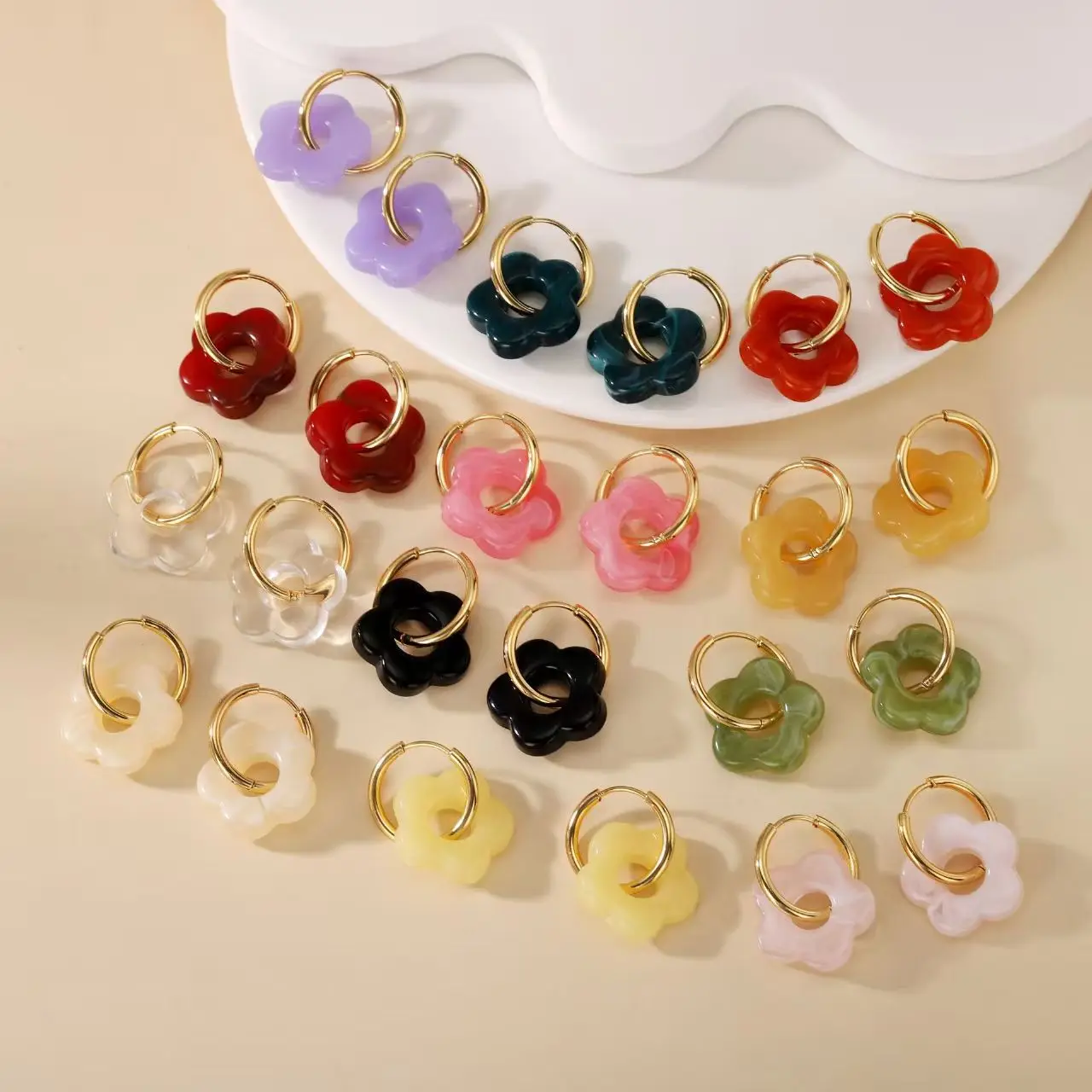 الحلو الملونة زهرة الاكريليك سحر القرط الذهب اللون دائرة الأذن مشبك هوب أقراط الأزياء والمجوهرات للنساء هدايا Sieerieški #2