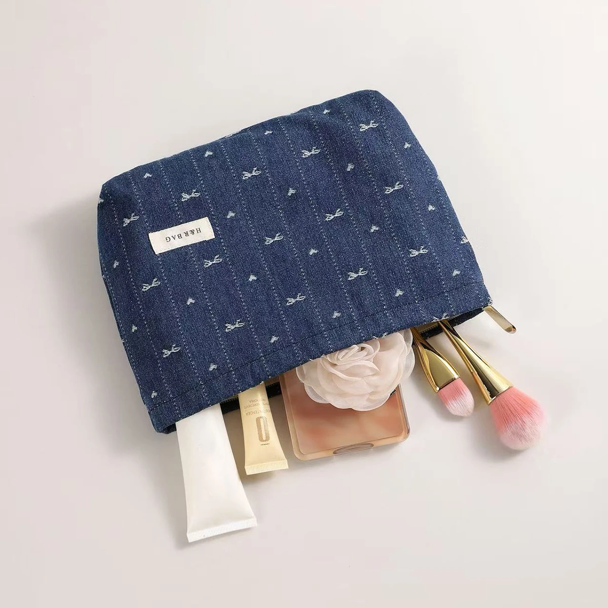 Borsa per il trucco in tessuto per ragazza con fiocco da cowboy retrò in tela Borse portaoggetti portatili per cuscini per la cura della pelle