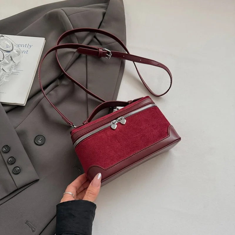 

Elegant Leather Women's Tote Bag High-End Luxury Brand Famous Designer Trendy Commuter Vintage Daily Bag​