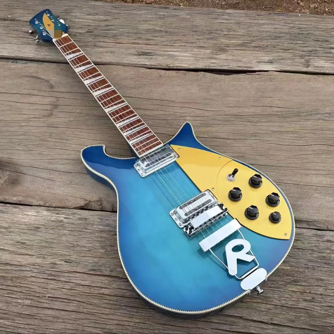 660 6 String Electric Guitar Stainless Steel Frets Gold Pickguard R Shaped Tailpiece Checkerboard Binding Blue Color Guitarra