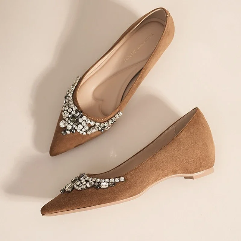 Замшевая женская обувь с острым носком и бриллиантами, удобная осенне-зимняя обувь на мелком каблуке, женские модные туфли-лодочки на низком каблуке, элегантная офисная обувь
