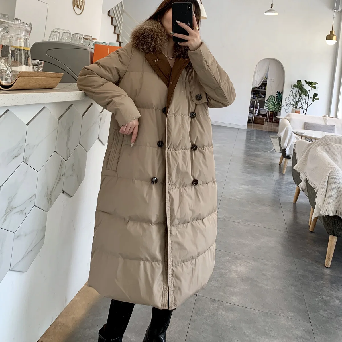 2026 Autumn and Winter Fashion New Women's Down Jacket Commuting Fox Fur Collar Windbreaker Jacket