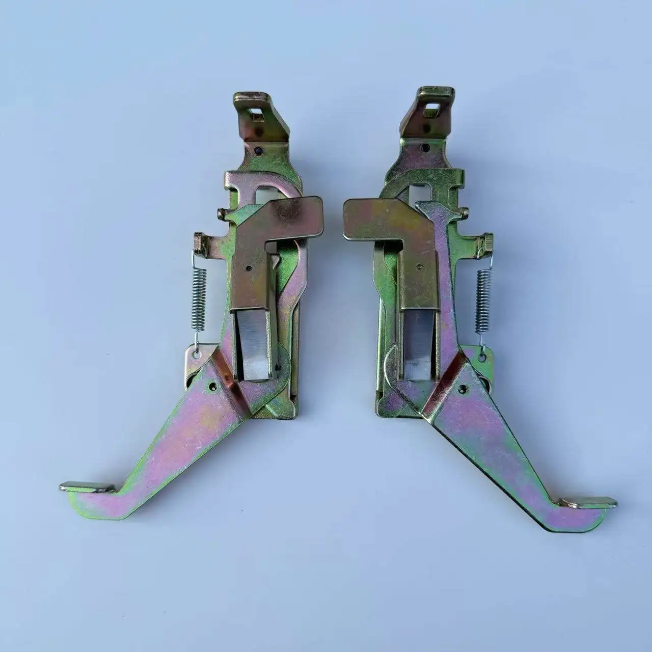 

2 шт. Вязальные принадлежности для машин Brother: Подъемная рама для вторичной вязальной машины Kr850 (для вязания риб)