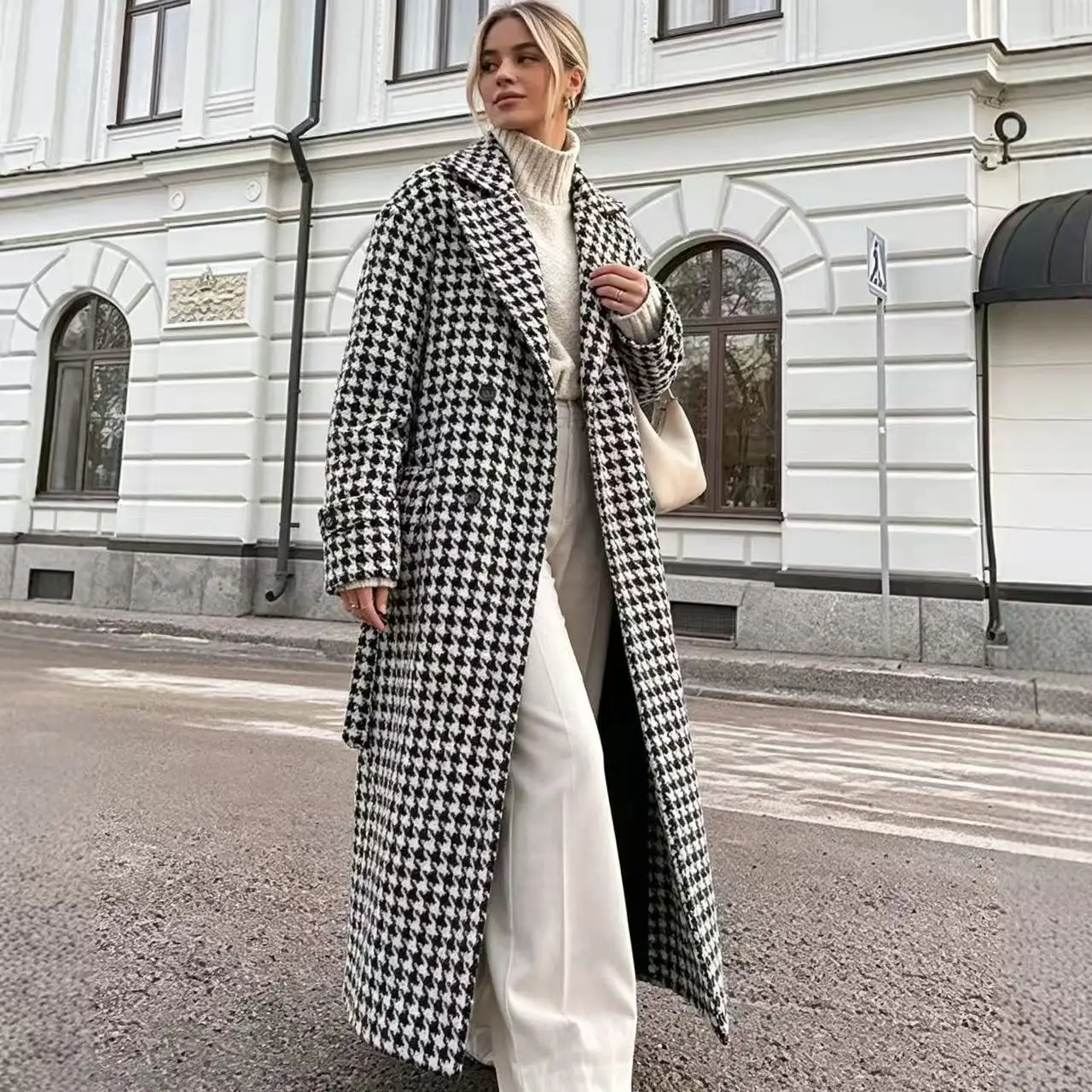 Hot Selling New Autumn Winter Plaid Oversized Lapel Loose Long Woolen Coat For Women
