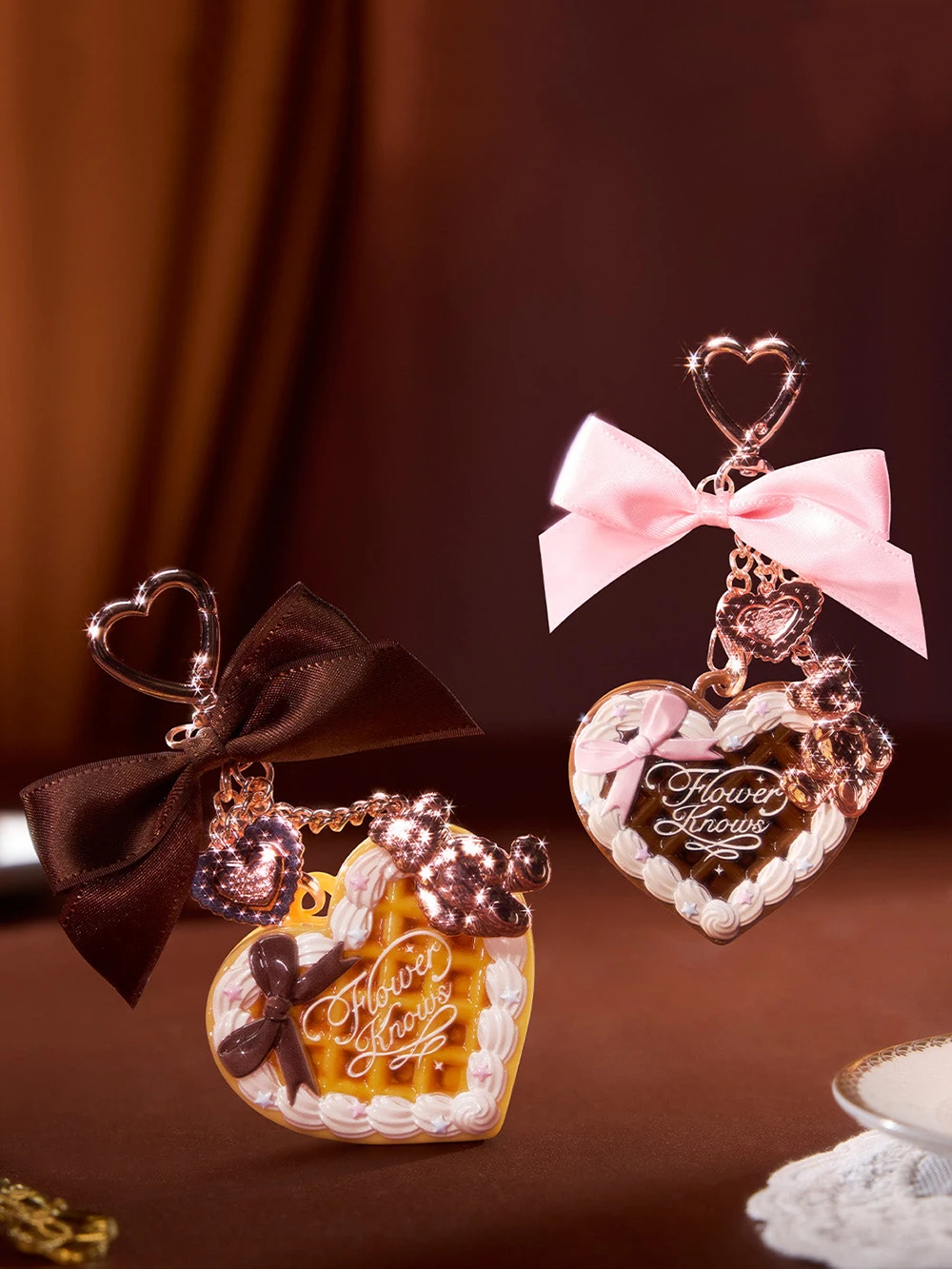 فلور نوز سويتي بير ميني بودرة تثبيت تحكم في الزيت طويلة الأمد بودرة وجه فضفاضة ناعمة ماتية حجم للسفر