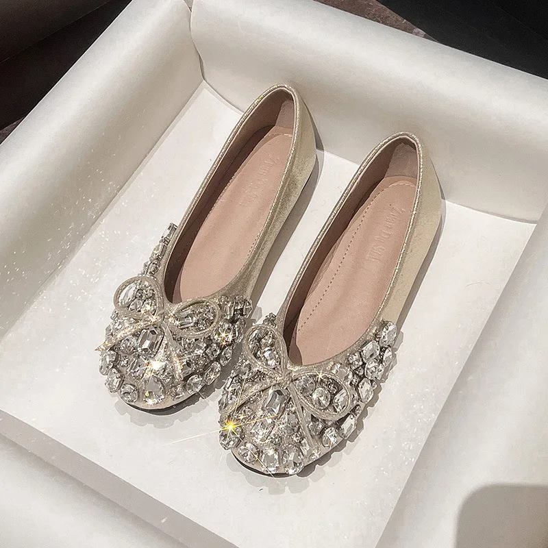 

Plus Size 34-43 Woman Rhinestone Bowtie Flat Heel Shoes Femmes Shallow Slip on Ballerinas Brides Wedding Shoes Zapatos De Mujer