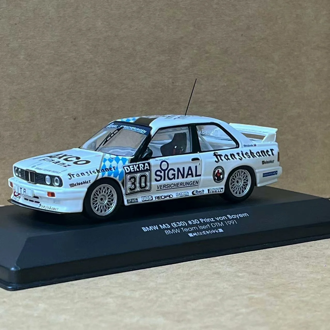 

Литой под давлением CMR масштаб 1:43 BMW M3 E30 # 30 1991, модель автомобиля BMW Racing из сплава, Коллекционная игрушка, подарок, сувенир, украшение для дисплея
