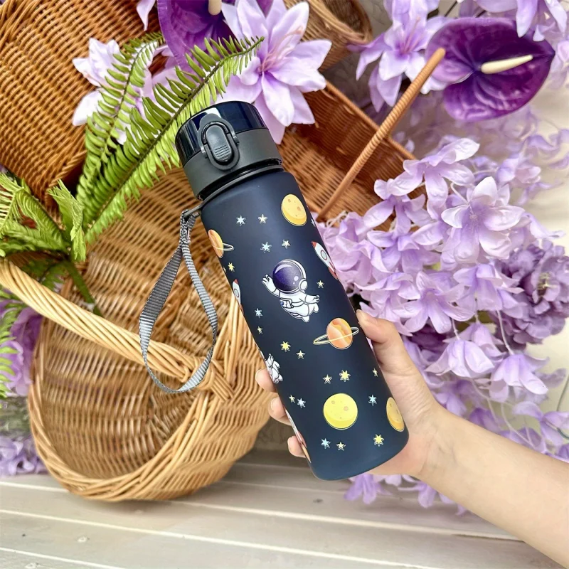 Taza de plástico con estampado 3D de 560ml, espacio de dibujos animados/coche/pescado/patrón, botella de agua, taza de paja bonita portátil para beber a prueba de fugas