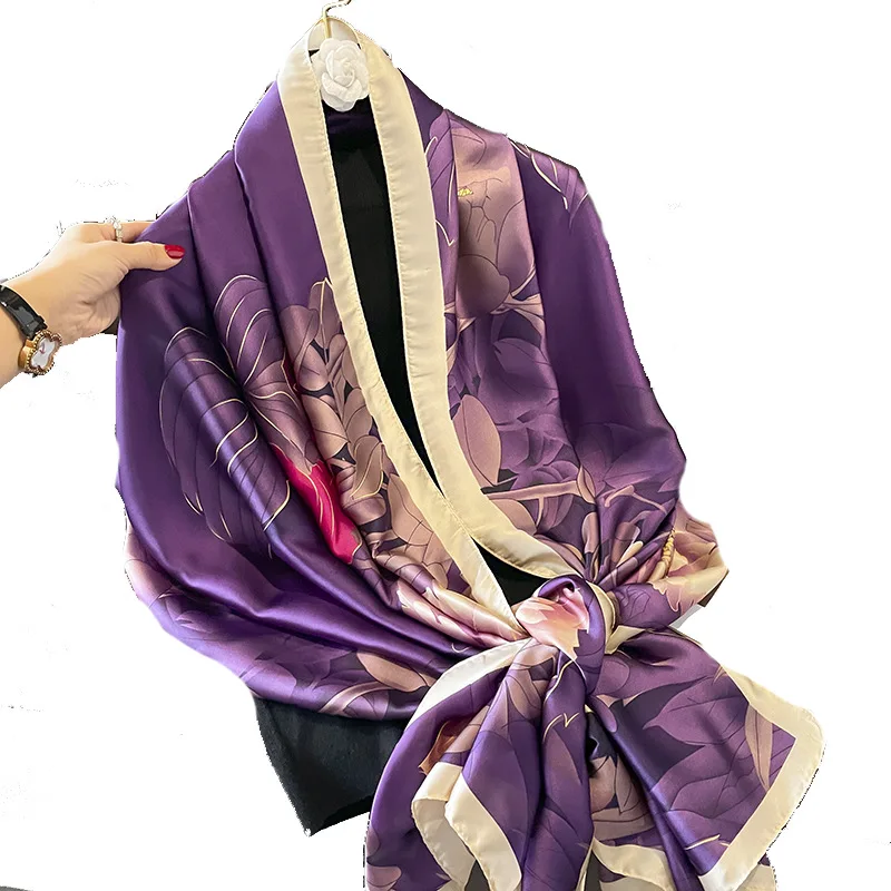 Marca de luxo novo estilo primavera verão feminino grande flor impressão cachecol senhoras popular praia seda cetim xale moda headcloth