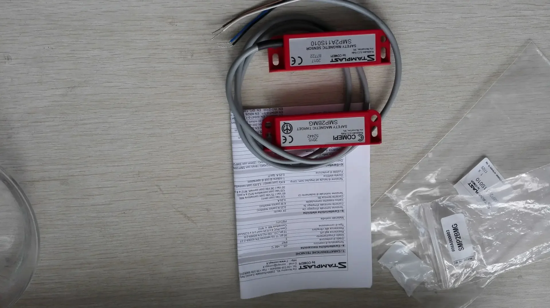 New Original COMEPI security magnetic switch SMP2A11S010+SMP2AMG