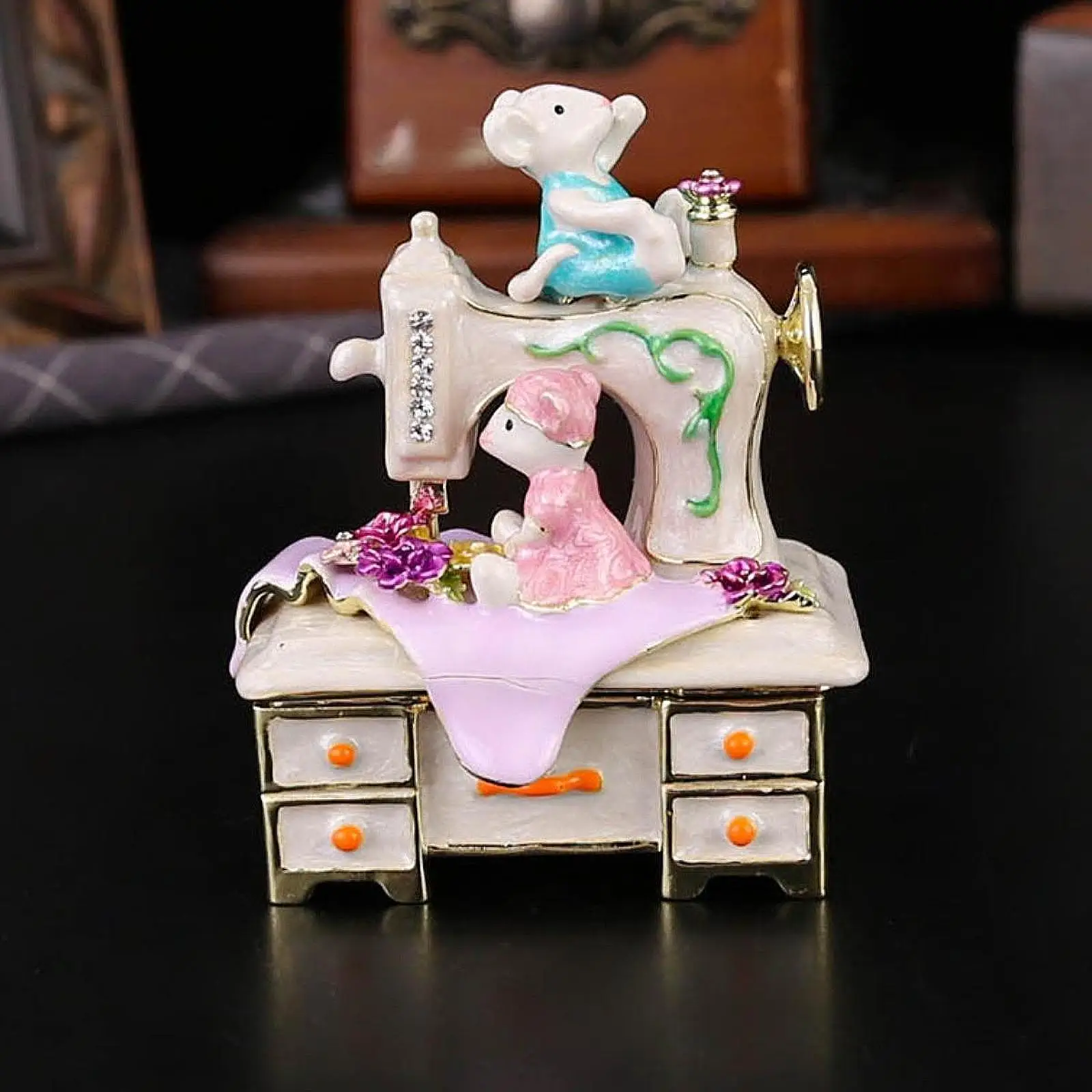

Enamel Jewelry Box Trinket Crafts Home Decor Collectible Cute Keepsake Metal Jewelry Storage Organizer Earring Holder