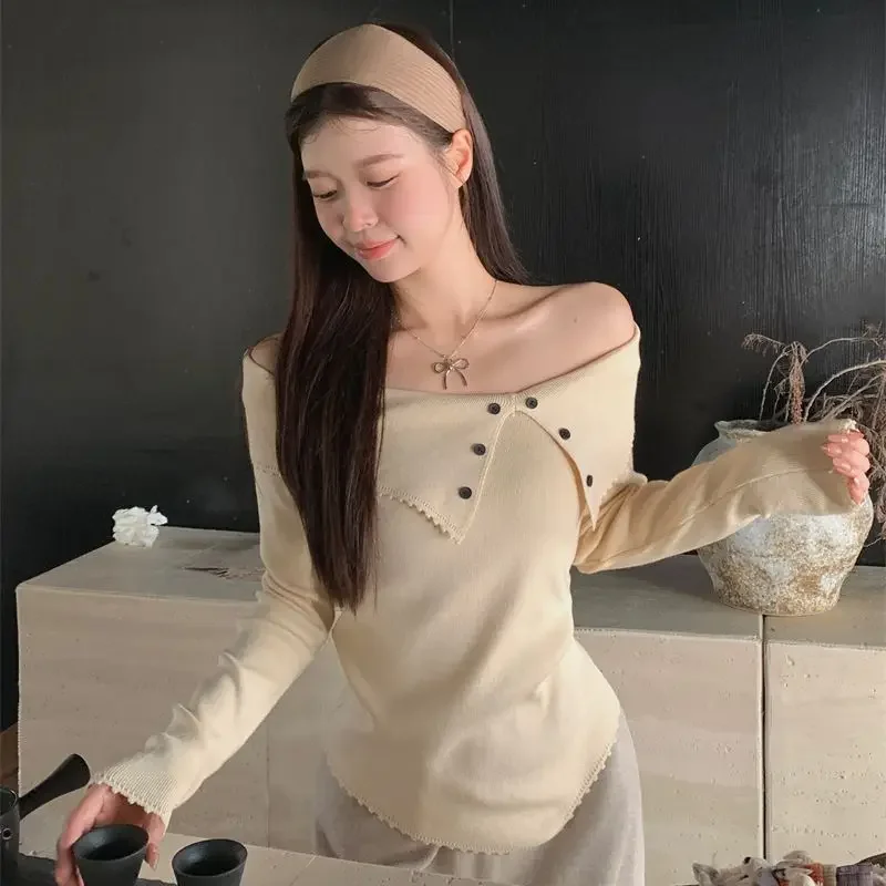 النمط الفرنسي خارج الكتف تريكو المرأة ربيع الخريف تصميم غير منتظم الإحساس معطلة سترة قميص صغير #3