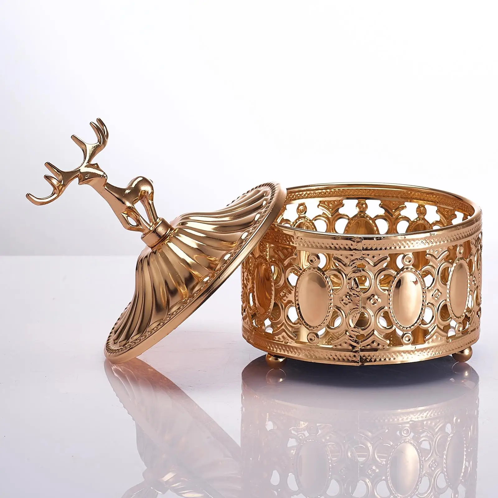

Crafts Small Unique Decoration Box Storage Women Rings Necklace Golden Movement