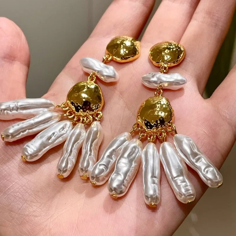 European and American niche Baroque irregular shaped pearl tassel earrings