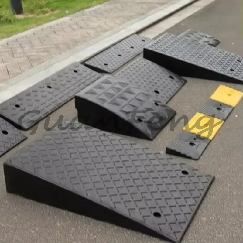 Heavy Duty Rubber Curb Ramp, Custom Driveway Garage Threshold Slope Curb Stone Ramp