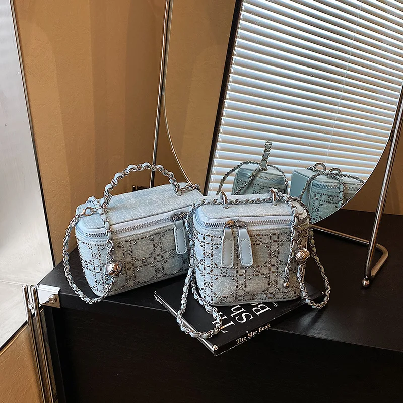 

‌2025 Minimalist Box Bag Women - Small Aesthetic Shoulder Purse, Casual Stylish Crossbody Bag for Daily Use