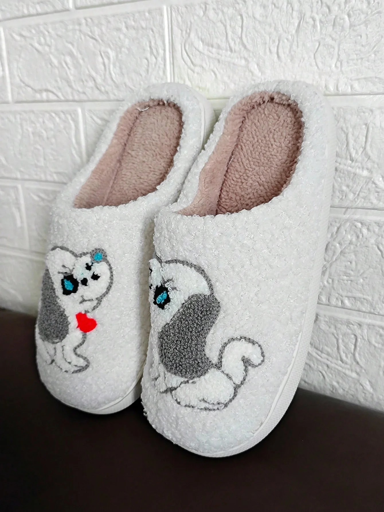 

Cartoon Cute Puppy Couple Plush Slippers, Autumn Winter Warm Anti-Slip Comfortable Home Indoor Slippers