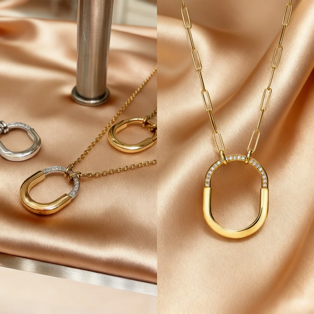 

2025 New Elegant accessories Light luxury diamond studded lock pendant necklace made of pure high-quality neutral necklace