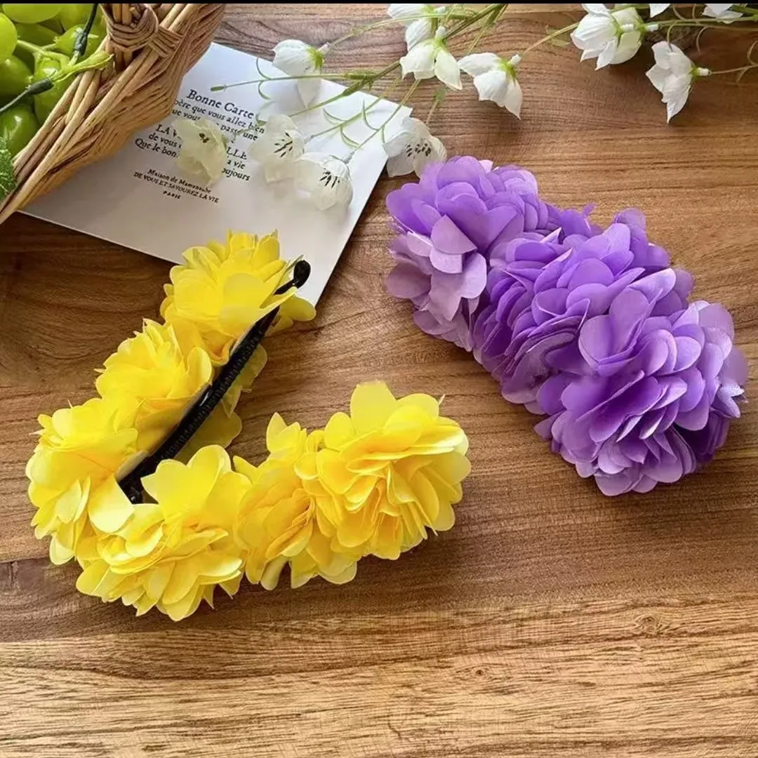 قطعة واحدة من مشبك الموز الكبير جدًا على شكل حورية البحر باللون الأصفر اللامع للنساء في الجزء الخلفي من الرأس، مشبك زهور شبكي