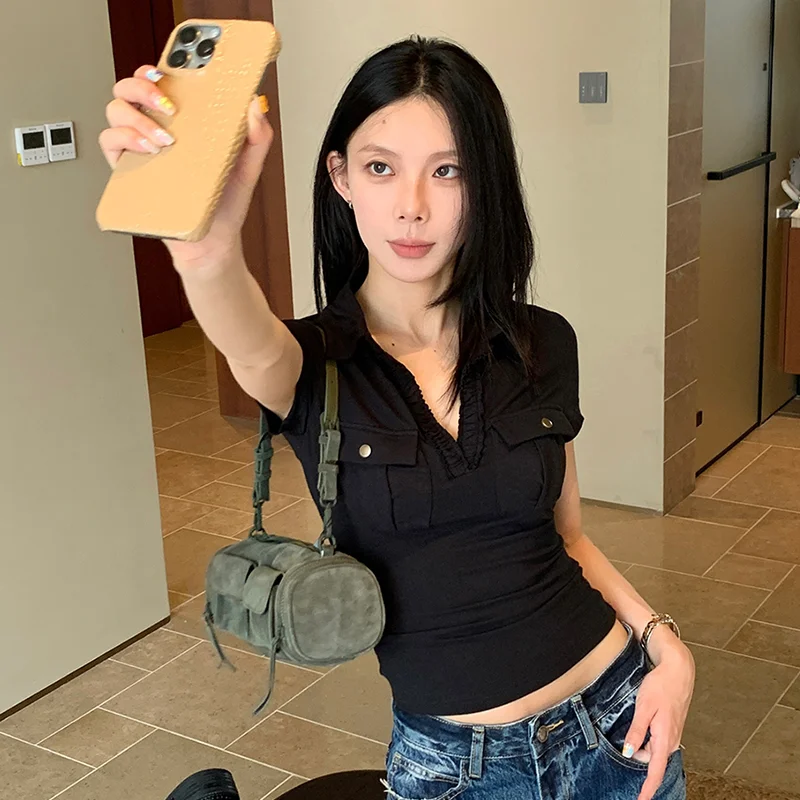 Zomer Mode Korte Mouw Vrouwen T-shirt Koreaanse Stijl Slim Fit V-hals Cropped Tops Dames 2025, Nieuwe Sexy Streetwear Y2K Shirts