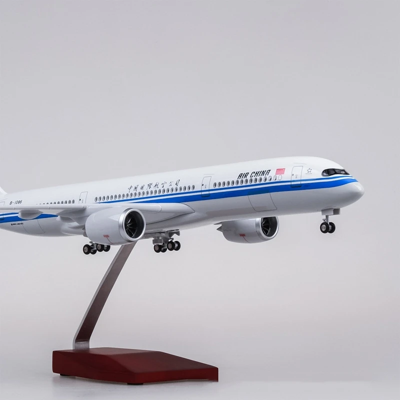 

1/80 scale 47cm Room Decorations A350 AIR China Airways Child Toy Plane Resin Model Airplane With Landing Gear And Light Aircraf