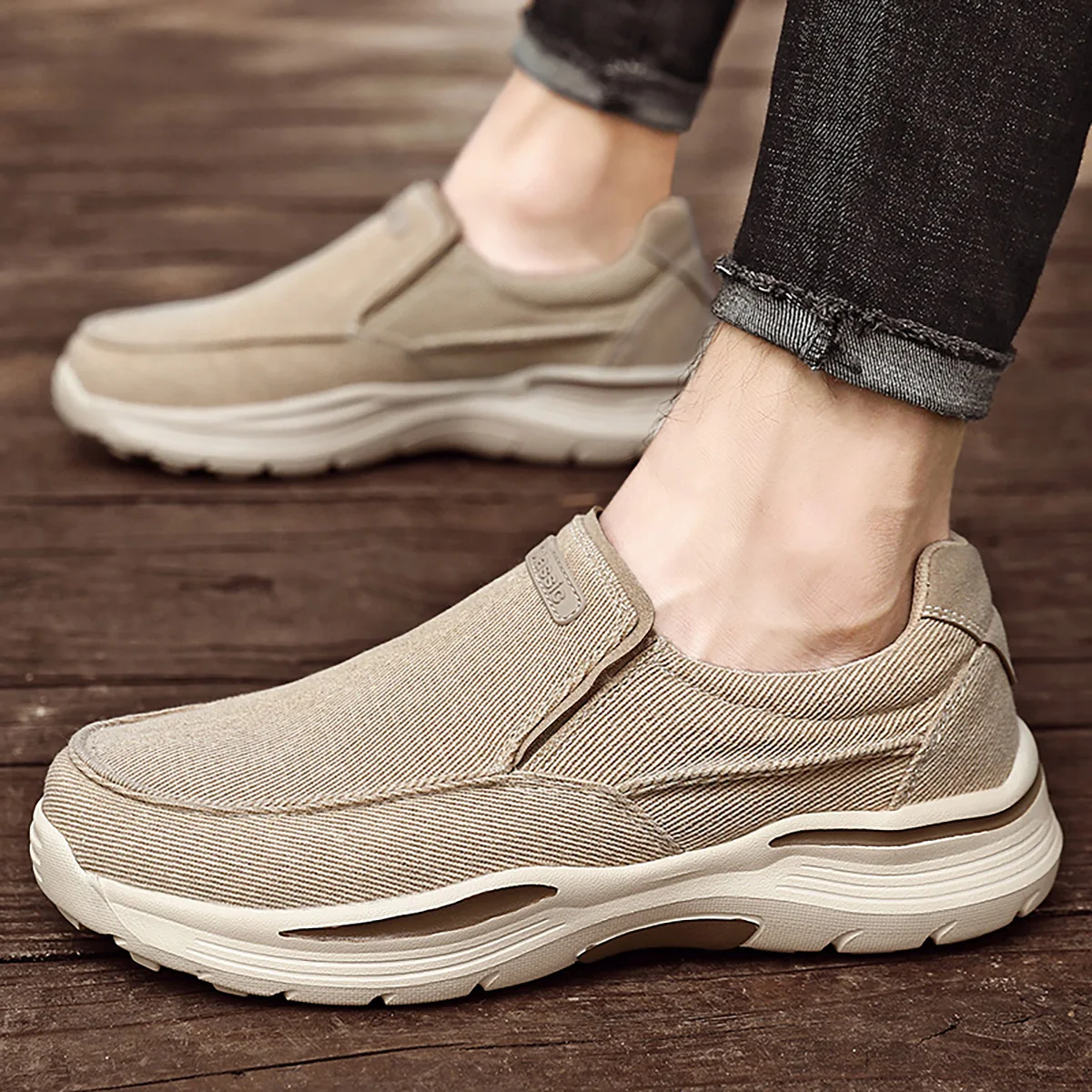 Men\'s Casual Shoes Canvas Breathable Loafers Men 2026 New Male Comfortable Outdoor Walking Shoes Classic Loafers Men Sneakers