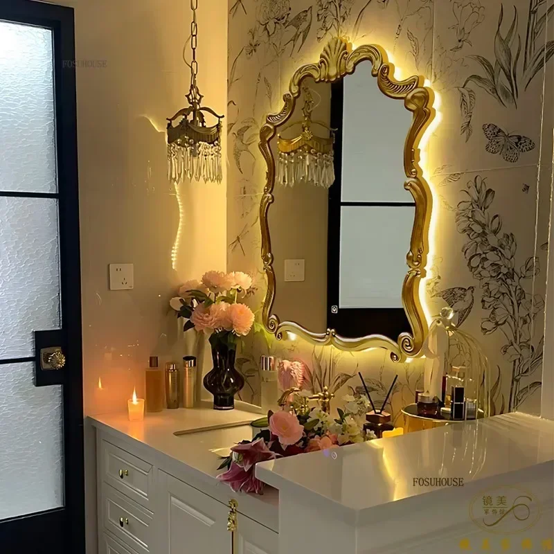 European Vintage Bathroom Mirror Home Bath Mirrors American Style Light Wall-mounted Vanity Mirror Bedroom Decor