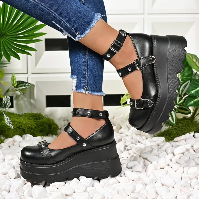 

2026 Spring New Women Single Shoes Gothic Rivets Buckle Cosplay Female Pumps Black Lolita Mary Janes Wedges Shoes Platform