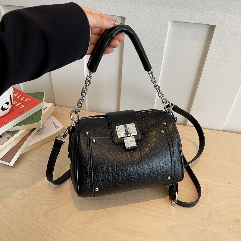 

Black Women's Bag Designer Small Bucket Crossbody Bag Luxury Silver Handbag Trend Clutch Bag 2026 Summer Phone Purse
