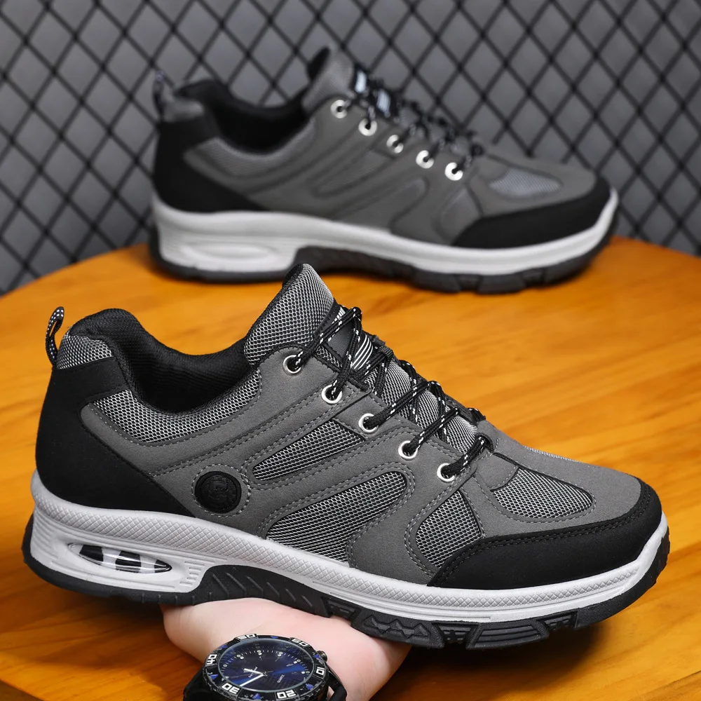 New Men's Outdoor Shoes for Spring Middle-aged Dad Work Shoes Soft-soled Sneakers for Man Anti-slip Wear-resistant Hiking Shoes