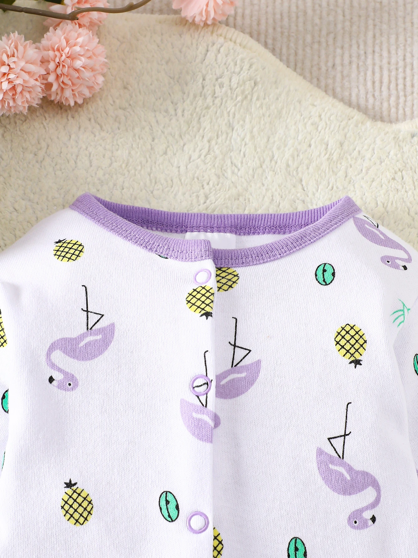 8-teiliges Baby-Set für kleine Prinzessinnen, Neugeborenen-Strampler mit Einhorn- und Schmetterlingsmuster, Mütze, Lätzchen, Socken, Hose, Outfit – Detail 9