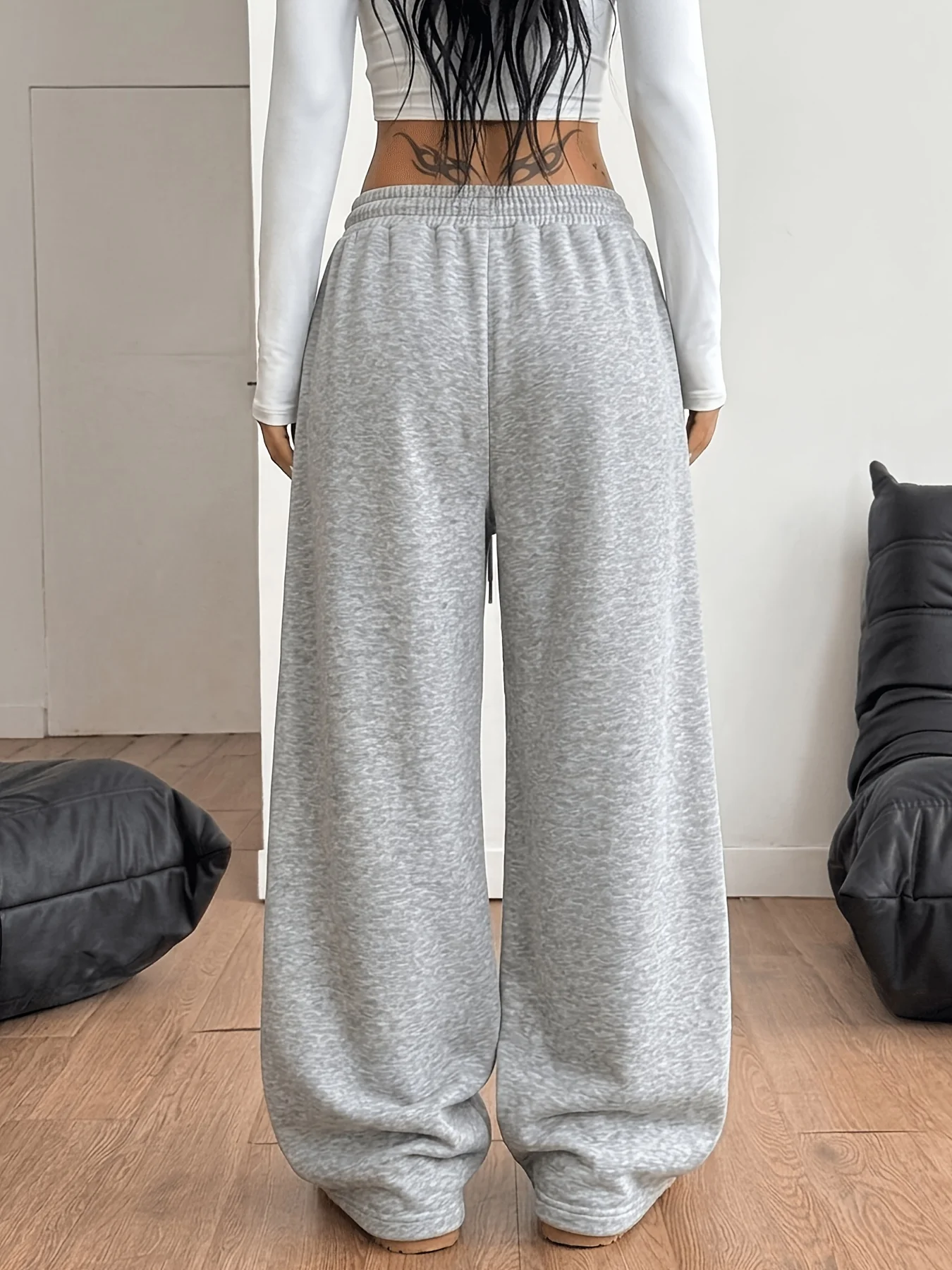 American retro style red lily and butterfly print wide-leg sweatpants for women loose fit slimming versatile casual sports pants