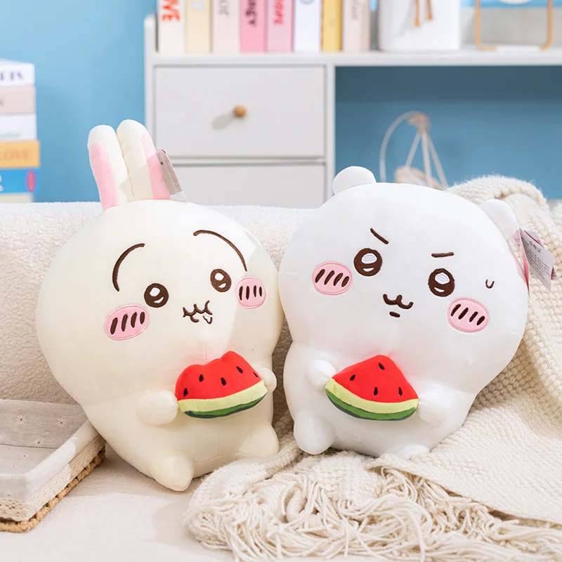 Adorable Peluche de Chiikawa Usagi en Forma de Sandía, Muñeco de Peluche Hachiware, Decoración de Anime para el Hogar, Juguetes, Cojín Suave para Sofá, Regalos de Navidad