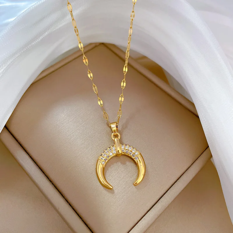 OIMG 316L Stainless Steel Gold Color Necklaces For Women Korean Fashion Moon Shaped Pendant Clavicle Chain Jewelry 2023