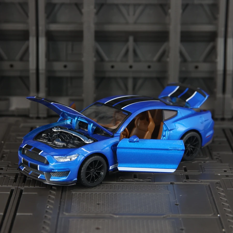 1:32 フォードシェルビー GT350 合金車モデル装飾品コレクション音響光学プルバック子供のおもちゃのドアを開くことができます
