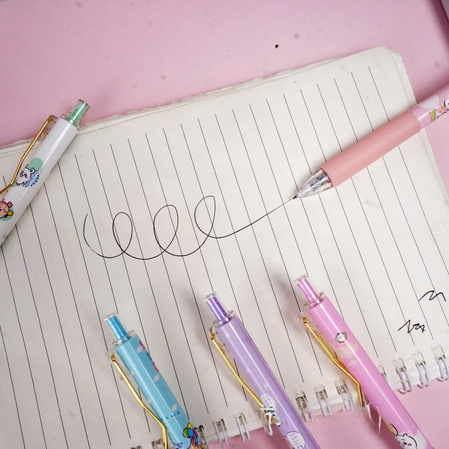 Box Gel Pens Cute Usagi Hachiware  Cartoon Ballpoint Pens Random Kawaii Pen for School & Office