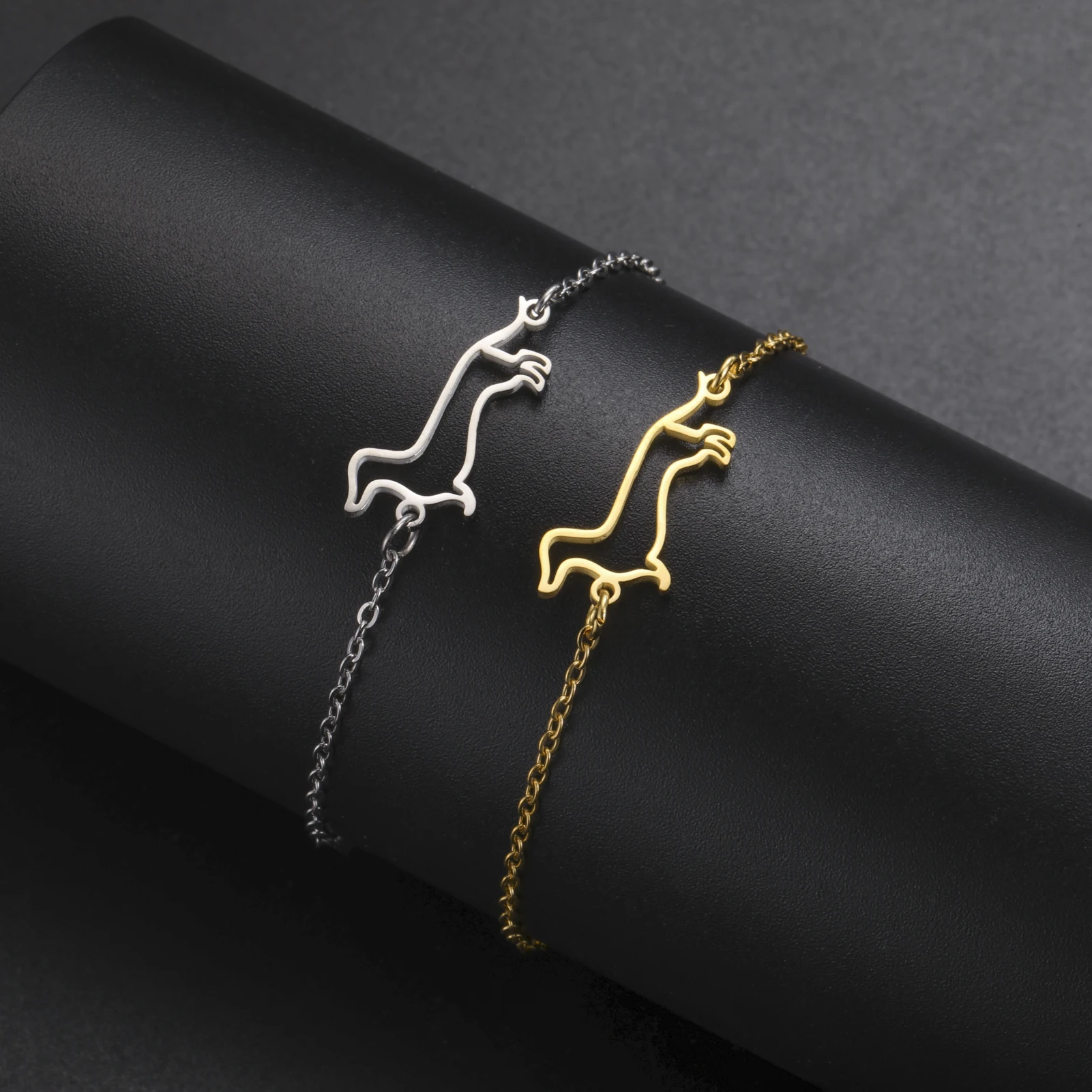 Cute Dachshund Dog Pendant Bracelet Stainless Steel Women\'s Hollow Summer Beach Pet Lover Jewelry Gift Wholesale