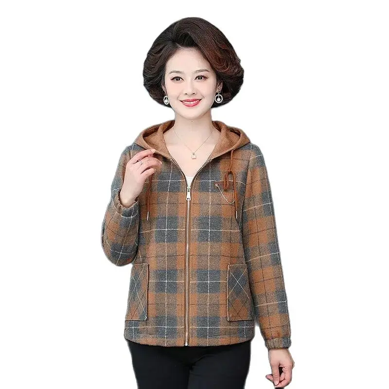 

2022 New Women Plaid Jacket Short Hooded Loose Casual Zipper Top Middle-Aged Mother Spring Autumn Coat Outerwear Female 5XL