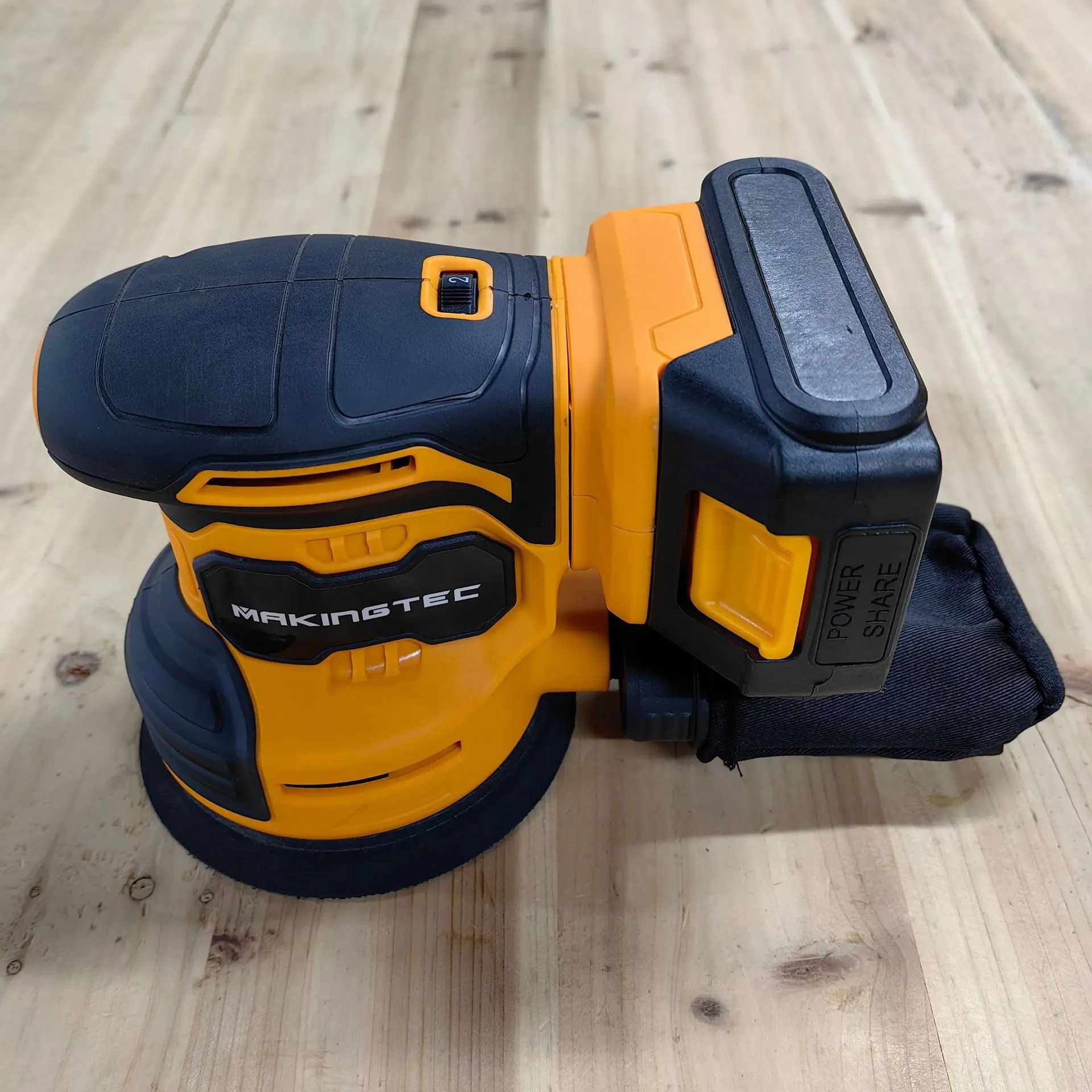 

Applicable to rechargeable lithium battery car polisher woodworking wood round electric sander multi-function handheld sander