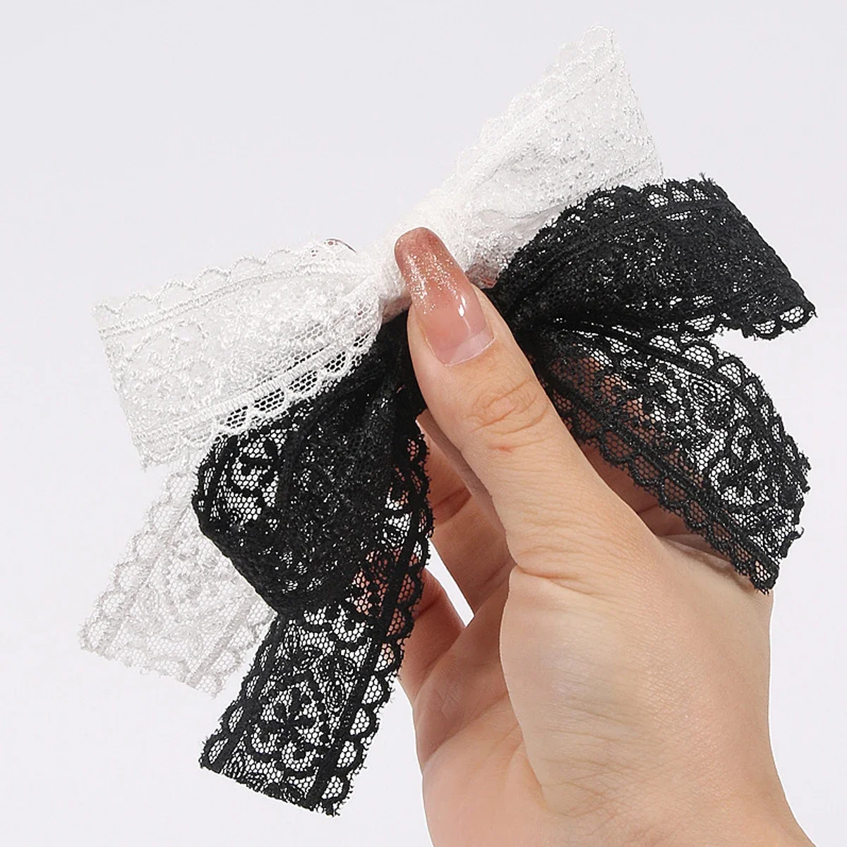 1Pairs Bowknot الأحذية الديكور مقاطع الدانتيل الأحذية مع أحذية رياضية أنيقة مطرز ، انفصال الراتنج اللؤلؤ زهرة مقاطع الأحذية الزخرفية #3