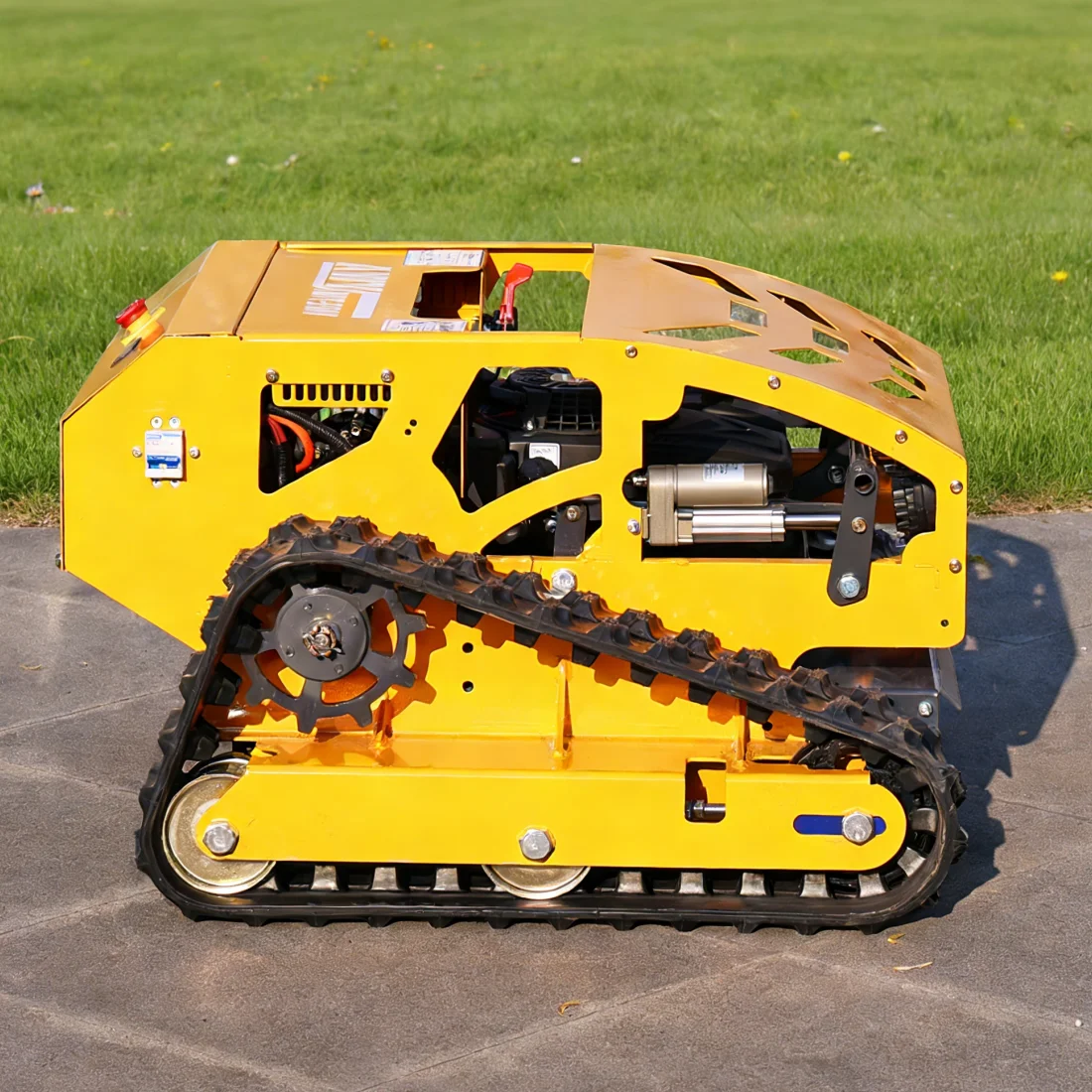 Customized Multi functional lawn mower customized for orchards, farm gardens, and large-scale maintenance