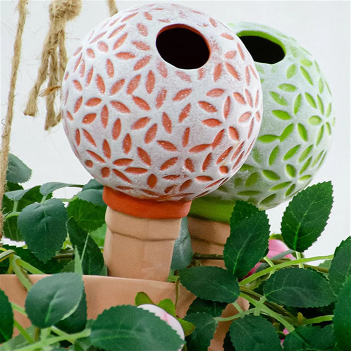 4Pcs Ceramic Self-Watering Spikes Baseball Shape Automatic Drip Irrigation System Water Dripper Device for Plants