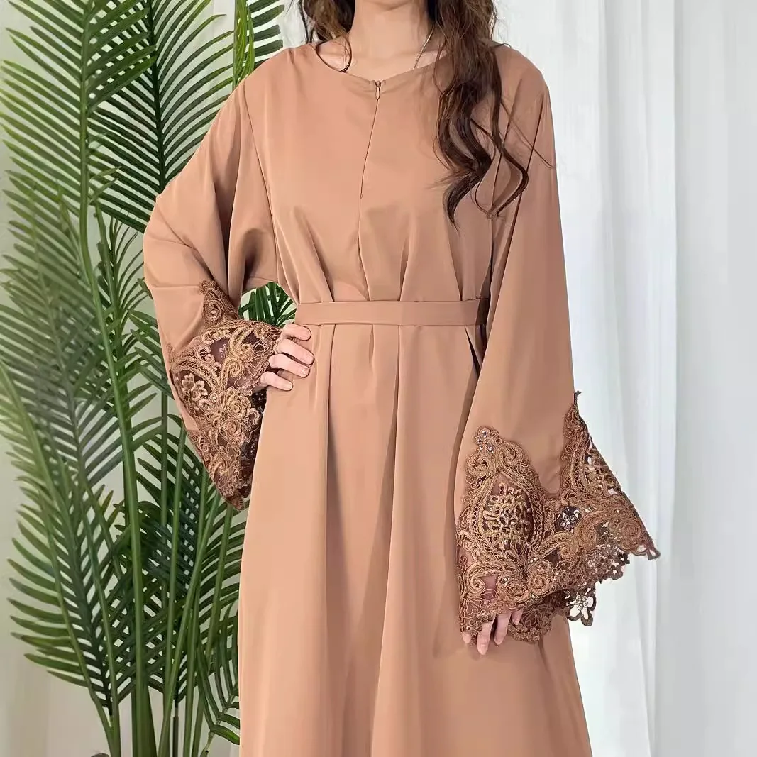 ผู้หญิงยาวหลวมชุด Abaya Robe ใหม่สีทึบดอกไม้ลูกไม้มือซิปชุดสีทึบ