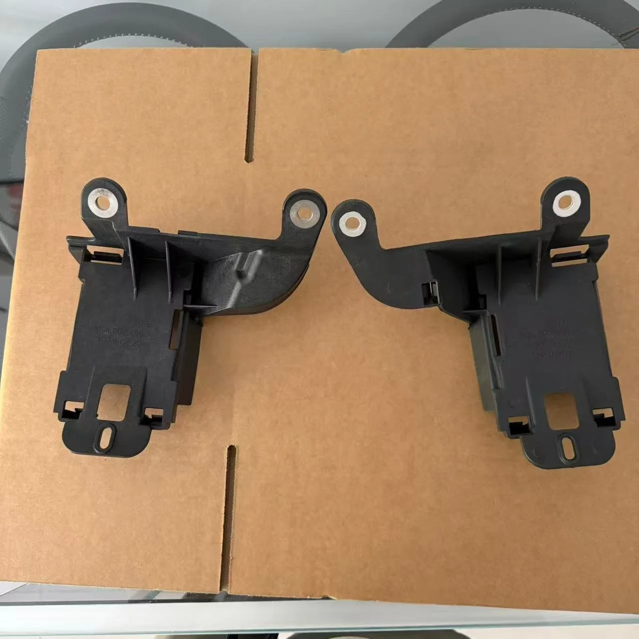 For VW golf 7 golf 7.5 GTI blind spot auxiliary radar bracket side auxiliary radar bracket 5G6907455 A 5G6907456 A