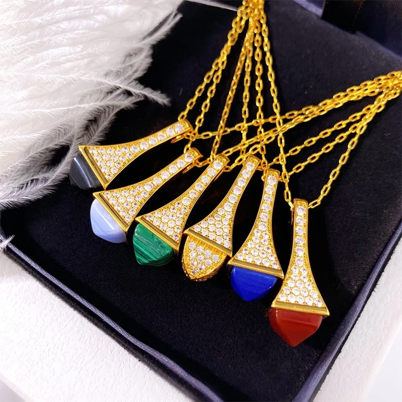 2024 New fashion design sense Pagoda Pyramid diamond necklace accessories women's shamrock jewelry party